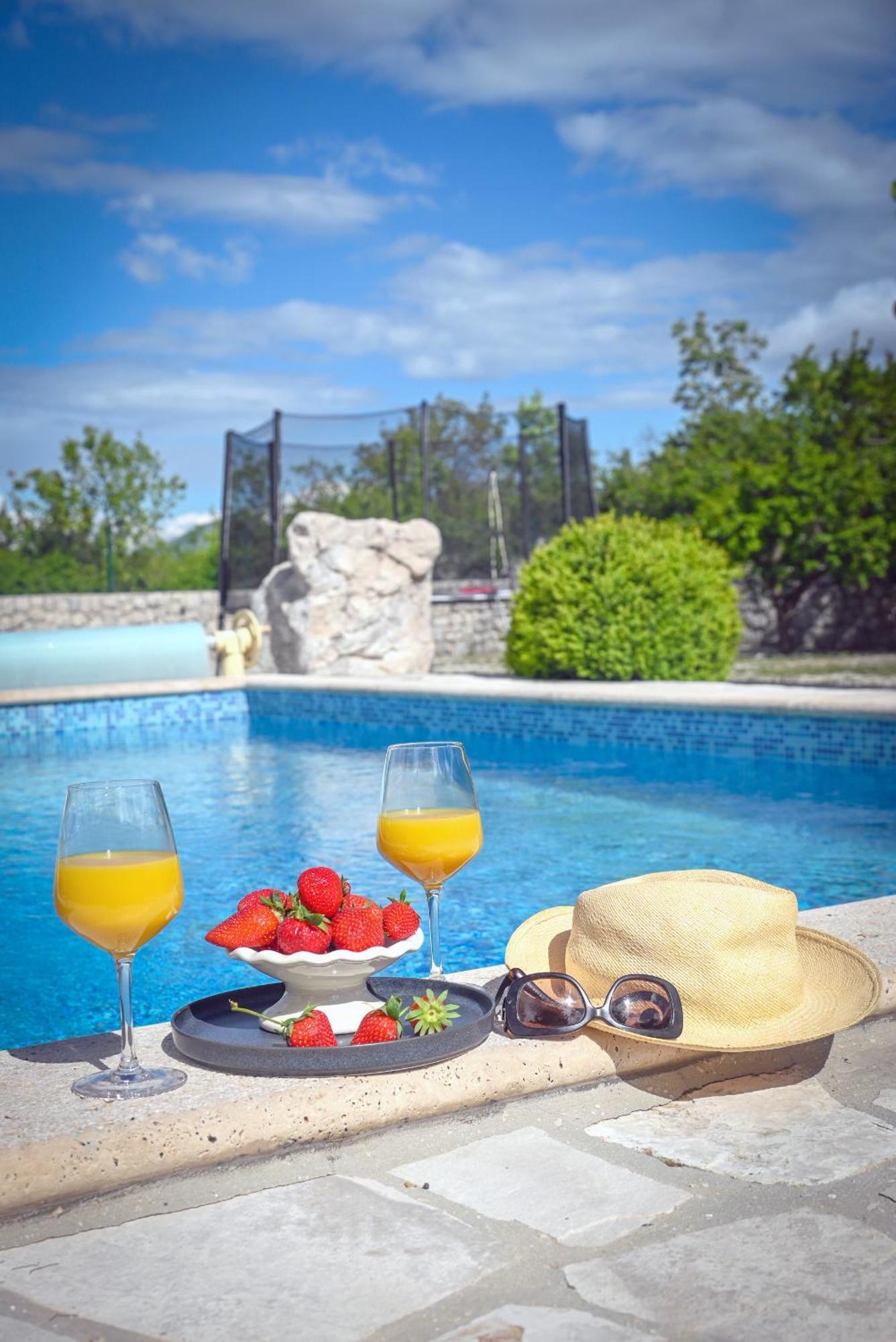 Villa Silentio, Complete Privacy Near Makarska Podgora Esterno foto